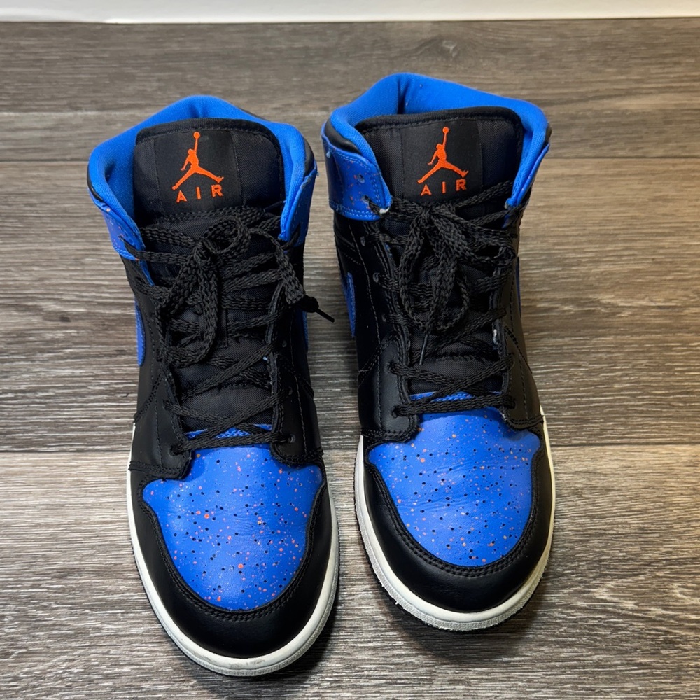 Air Jordan 1 Black and Blue Sneakers size 40 /youth 7 / woman’s 9 (s291)